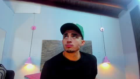 james_06_ online show from May 16, 2026, 11:42 am
