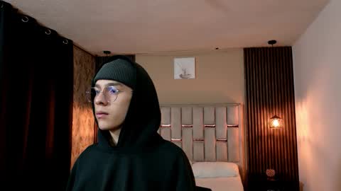 Snapshot of james_adamss_ chatting on February 11, 2026, 12:21 pm james_adamss_ online show from February 11, 2026, 12:21 pm