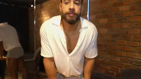 James Axel online show from January 17, 2026, 2:22 pm