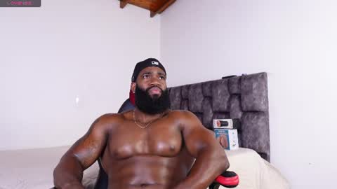 Snapshot of james_bbcmuscle chatting on July 7, 2026, 11:03 am James BBC online show from July 7, 2026, 11:03 am