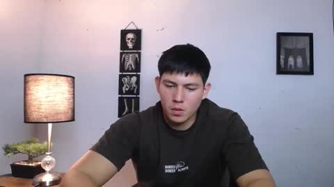 james_cr online show from November 25, 2025, 1:16 am