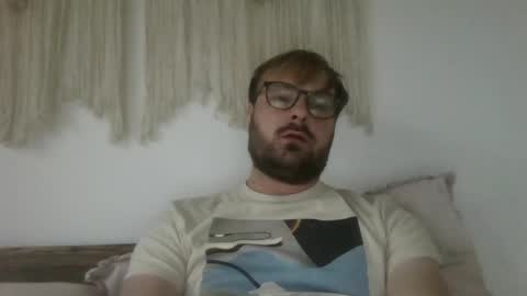 James Heron online show from October 19, 2025, 4:18 pm