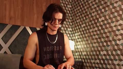 james_morrisonm online show from December 18, 2025, 7:20 pm