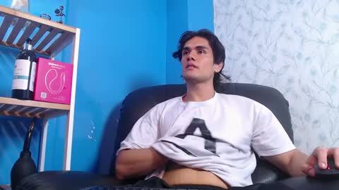 james_morrisonm online show from March 28, 2026, 6:18 pm