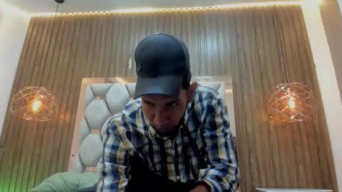 Snapshot of james_walsh chatting on February 20, 2026, 7:47 pm James Walsh online show from February 20, 2026, 7:47 pm