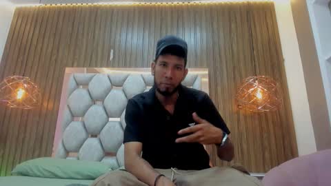 Snapshot of james_walsh chatting on February 24, 2026, 7:01 pm James Walsh online show from February 24, 2026, 7:01 pm