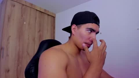 Snapshot of jamesgraay chatting on December 12, 2024, 10:13 am James Gray online show from December 12, 2024, 10:13 am