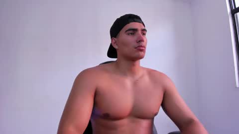 Snapshot of jamesgraay chatting on December 23, 2024, 8:25 pm James Gray online show from December 23, 2024, 8:25 pm