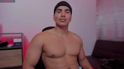 Snapshot of jamesgraay chatting on September 30, 2025, 2:11 pm James Gray online show from September 30, 2025, 2:11 pm