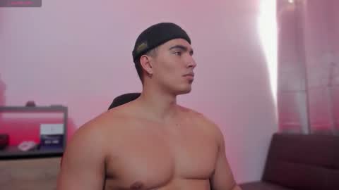 Snapshot of jamesgraay chatting on October 6, 2025, 2:58 pm James Gray online show from October 6, 2025, 2:58 pm