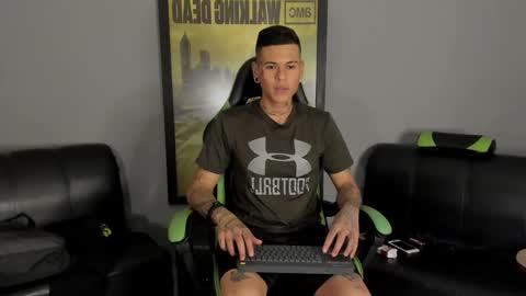 Jamesinked  online show from December 21, 2024, 5:03 am