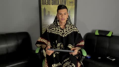 Jamesinked  online show from January 3, 2025, 3:27 am