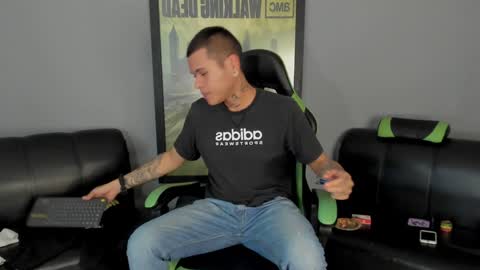 Jamesinked  online show from January 6, 2025, 7:24 pm