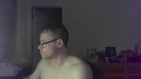 Snapshot of jamesjewels chatting on February 5, 2025, 12:53 am jamesjewels online show from February 5, 2025, 12:53 am