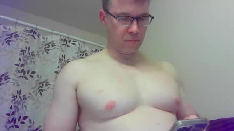 Snapshot of jamesjewels chatting on February 8, 2025, 3:19 am jamesjewels online show from February 8, 2025, 3:19 am