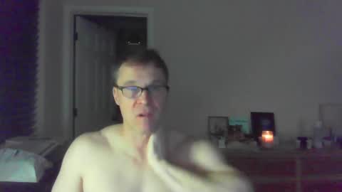 Snapshot of jamesjewels chatting on February 12, 2025, 3:07 am jamesjewels online show from February 12, 2025, 3:07 am