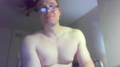 Snapshot of jamesjewels chatting on March 6, 2025, 4:08 am jamesjewels online show from March 6, 2025, 4:08 am