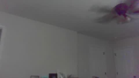 Snapshot of jamesjewels chatting on November 10, 2025, 2:32 am jamesjewels online show from November 10, 2025, 2:32 am