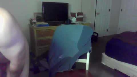Snapshot of jamesjewels chatting on April 9, 2026, 2:44 am jamesjewels online show from April 9, 2026, 2:44 am