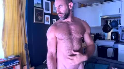 jameslondon_ online show from June 3, 2026, 6:35 pm