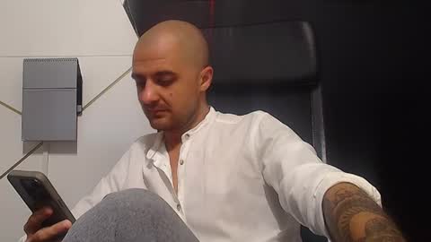 JamesMyers online show from July 9, 2026, 3:43 am