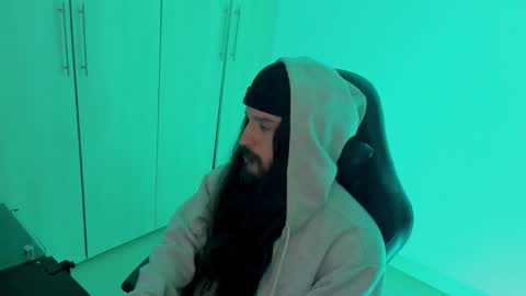 Snapshot of jamesvladi chatting on December 25, 2024, 1:30 pm vlad online show from December 25, 2024, 1:30 pm