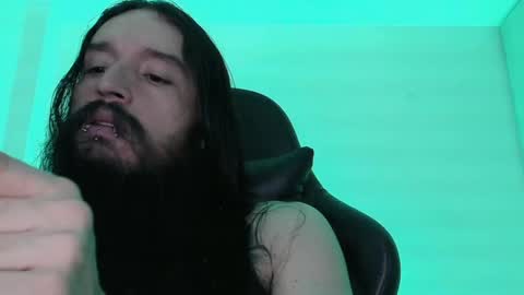 Snapshot of jamesvladi chatting on January 5, 2025, 1:13 am vlad online show from January 5, 2025, 1:13 am