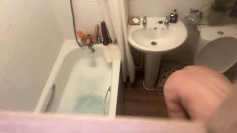 Snapshot of jamie8422 chatting on October 28, 2025, 10:01 pm jamie8422 online show from October 28, 2025, 10:01 pm