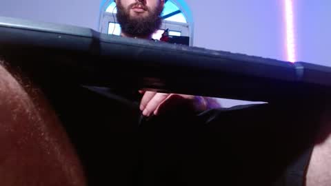 Jammes. online show from November 6, 2025, 7:48 pm