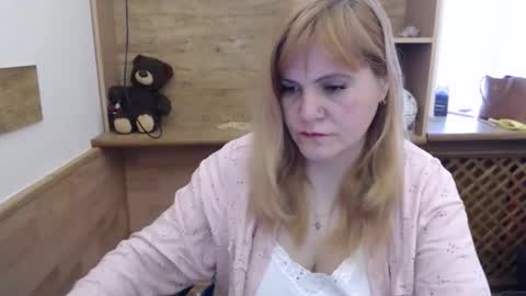 janaloveli online show from April 5, 2026, 8:55 am