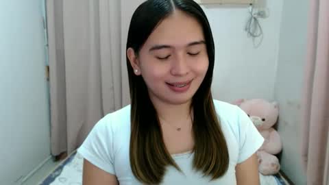 Snapshot of jane_bratxxx chatting on April 17, 2026, 10:24 pm YOUR LOVELY JANE online show from April 17, 2026, 10:24 pm
