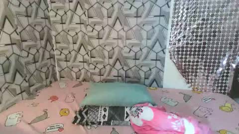 janeliciouse online show from April 12, 2026, 6:13 pm