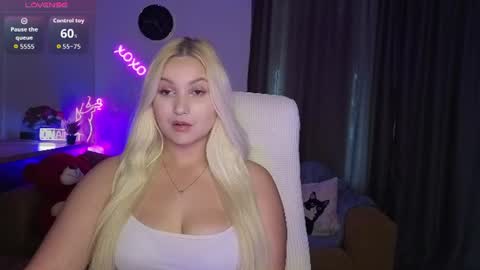 Snapshot of janemiss chatting on June 14, 2026, 9:44 am Jane online show from June 14, 2026, 9:44 am