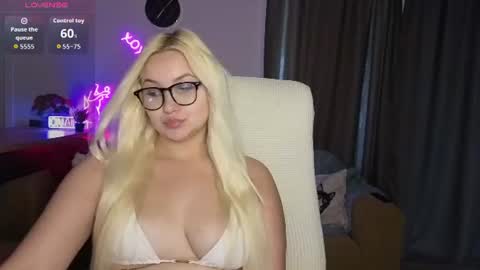 Snapshot of janemiss chatting on June 29, 2026, 12:05 pm Jane online show from June 29, 2026, 12:05 pm