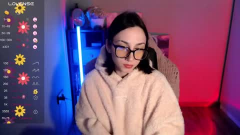 Jane Roger online show from May 19, 2026, 1:11 am