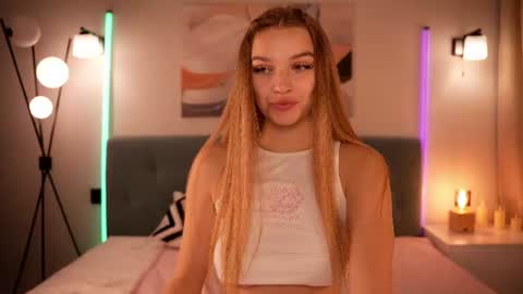 Snapshot of janetjennings chatting on July 16, 2026, 6:41 am Day Alice Night Stella online show from July 16, 2026, 6:41 am