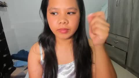 janeyoun18 online show from June 14, 2026, 6:48 am