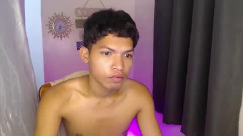 Snapshot of janlloyd04 chatting on October 8, 2025, 8:45 am janlloyd04 online show from October 8, 2025, 8:45 am