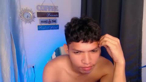 Snapshot of janlloyd04 chatting on November 4, 2025, 7:13 pm janlloyd04 online show from November 4, 2025, 7:13 pm