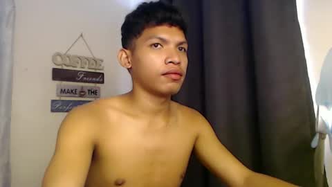 Snapshot of janlloyd04 chatting on November 5, 2025, 11:27 pm janlloyd04 online show from November 5, 2025, 11:27 pm