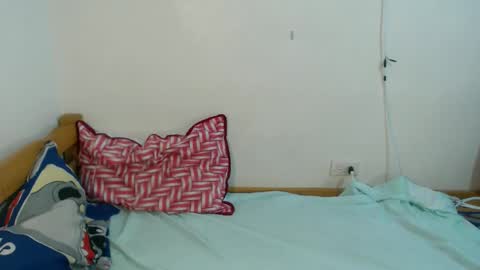 Snapshot of janlloyd04 chatting on November 17, 2025, 8:31 am janlloyd04 online show from November 17, 2025, 8:31 am