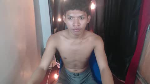 Snapshot of janlloyd04 chatting on November 23, 2025, 8:47 am janlloyd04 online show from November 23, 2025, 8:47 am