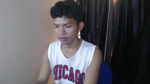 Snapshot of janlloyd04 chatting on November 24, 2025, 8:03 am janlloyd04 online show from November 24, 2025, 8:03 am