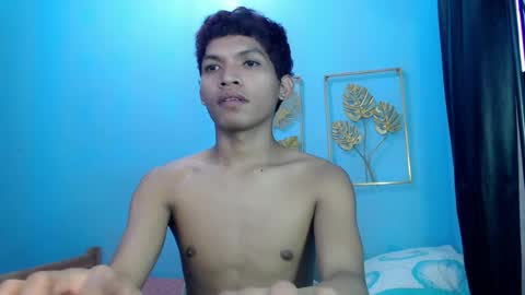 janlloyd04 online show from July 6, 2026, 7:27 am