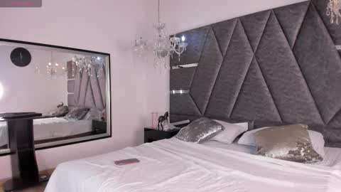 Janna online show from March 17, 2026, 3:55 am