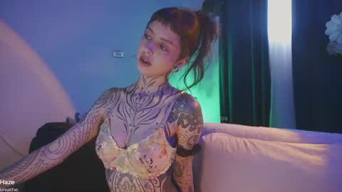 Snapshot of janne_maybe chatting on July 17, 2026, 3:29 pm jmaybe e online show from July 17, 2026, 3:29 pm