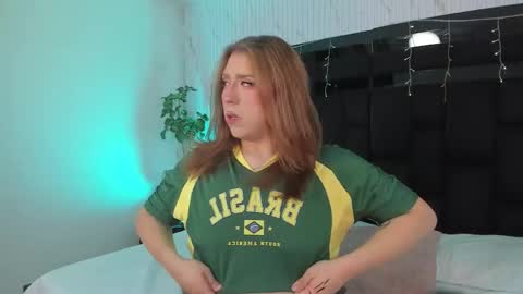 Snapshot of janneblossom chatting on February 25, 2026, 10:08 pm Janne online show from February 25, 2026, 10:08 pm