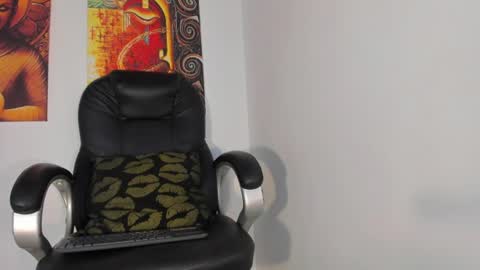 Jara online show from August 5, 2026, 10:01 pm