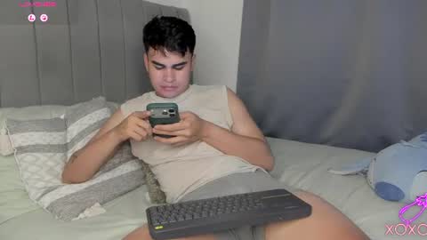 JARETHH online show from June 11, 2026, 12:43 am