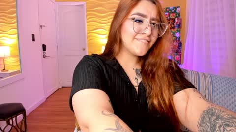 Snapshot of jasmiinevans chatting on December 20, 2024, 8:23 pm Jasmin Evans online show from December 20, 2024, 8:23 pm